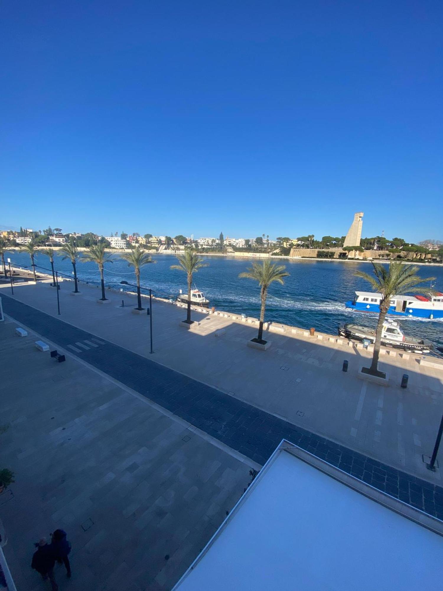 Regina Del Porto Lägenhet Brindisi Exteriör bild