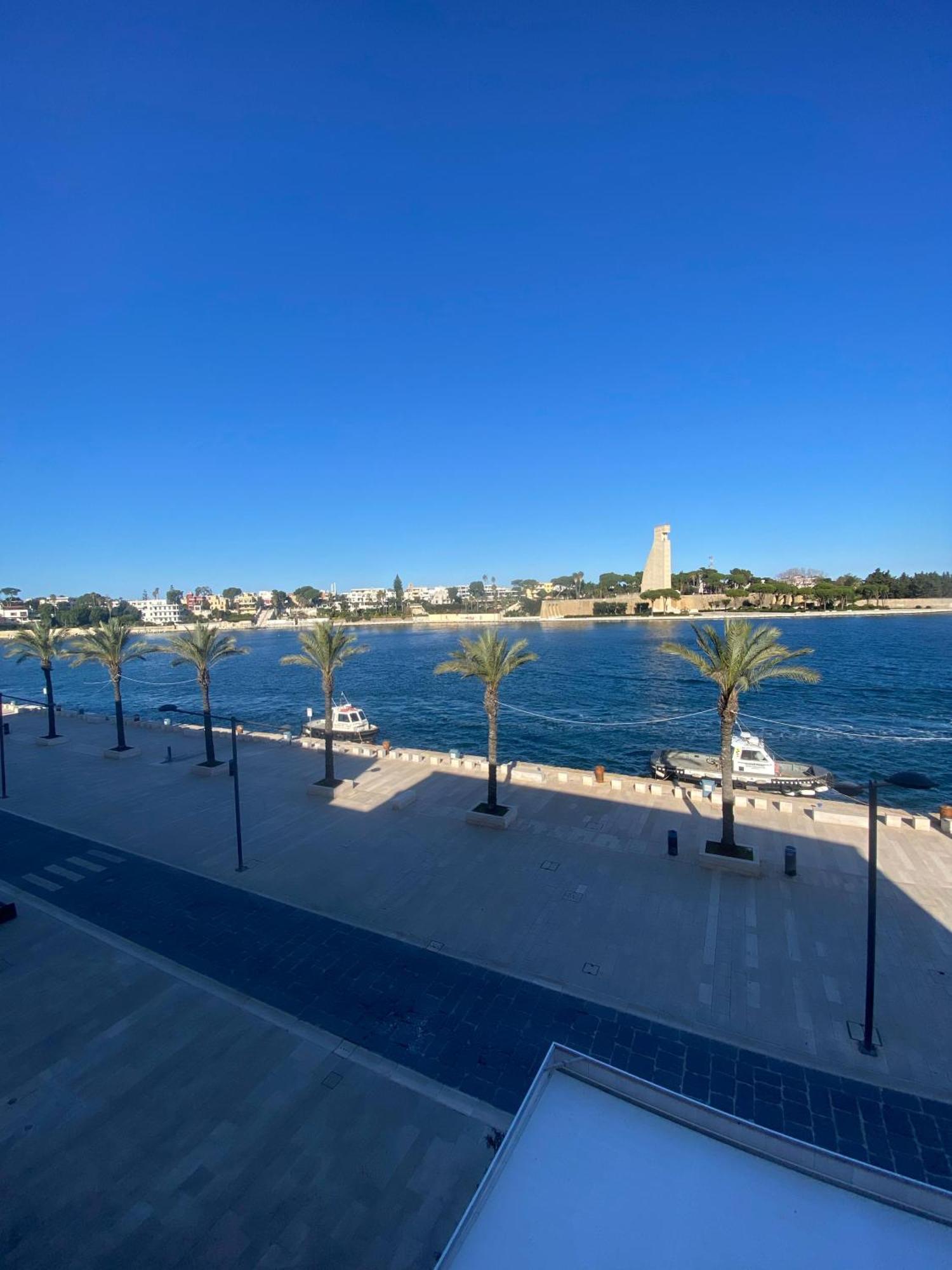Regina Del Porto Lägenhet Brindisi Exteriör bild