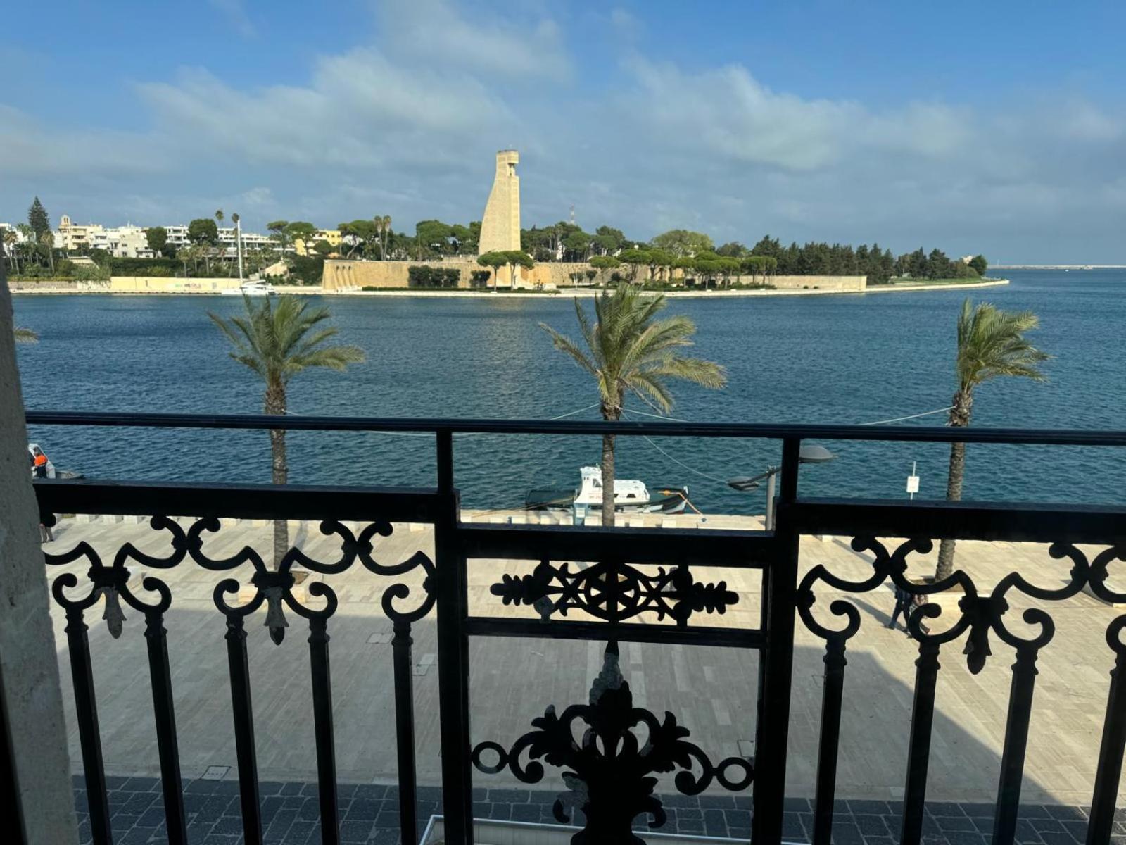 Regina Del Porto Lägenhet Brindisi Exteriör bild